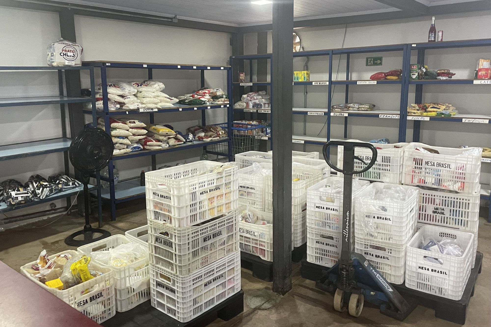 SESC Mesa Brasil food storage room