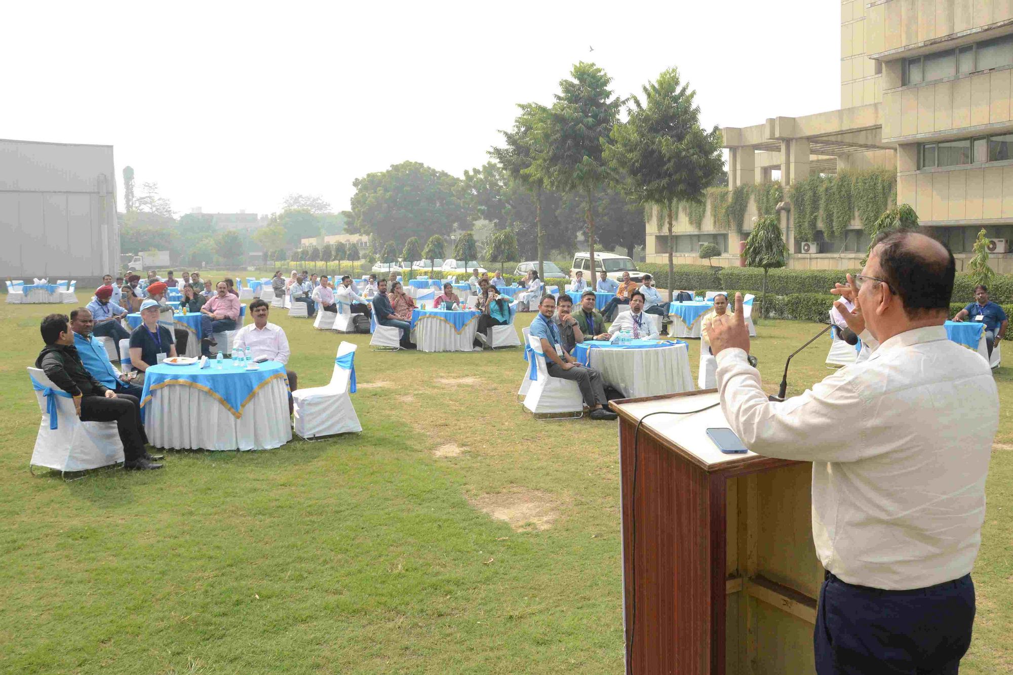 Mr Pradipta Kumar Sahoo, Business Head Safal & International Business, welcomes the delegates of the workshop at the premises of Mother Dairy Fruit & Vegetable Private Limited.