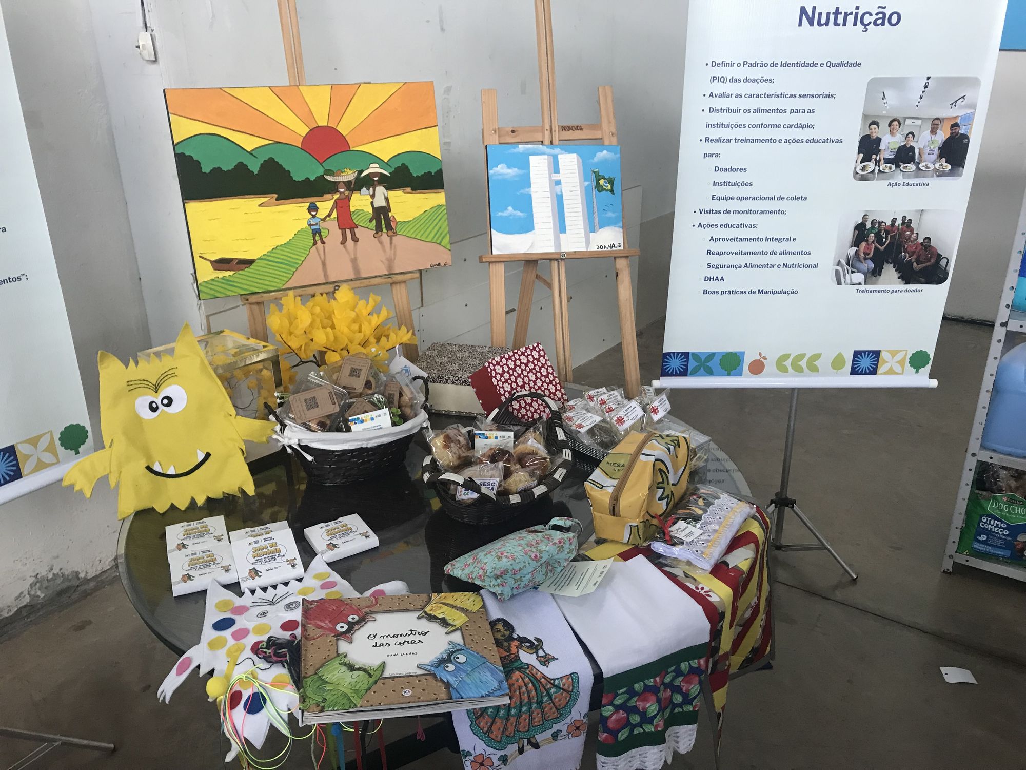 Products manufactured by SESC Mesa Brasil clients as additional income source to facilitate their manifold activities.