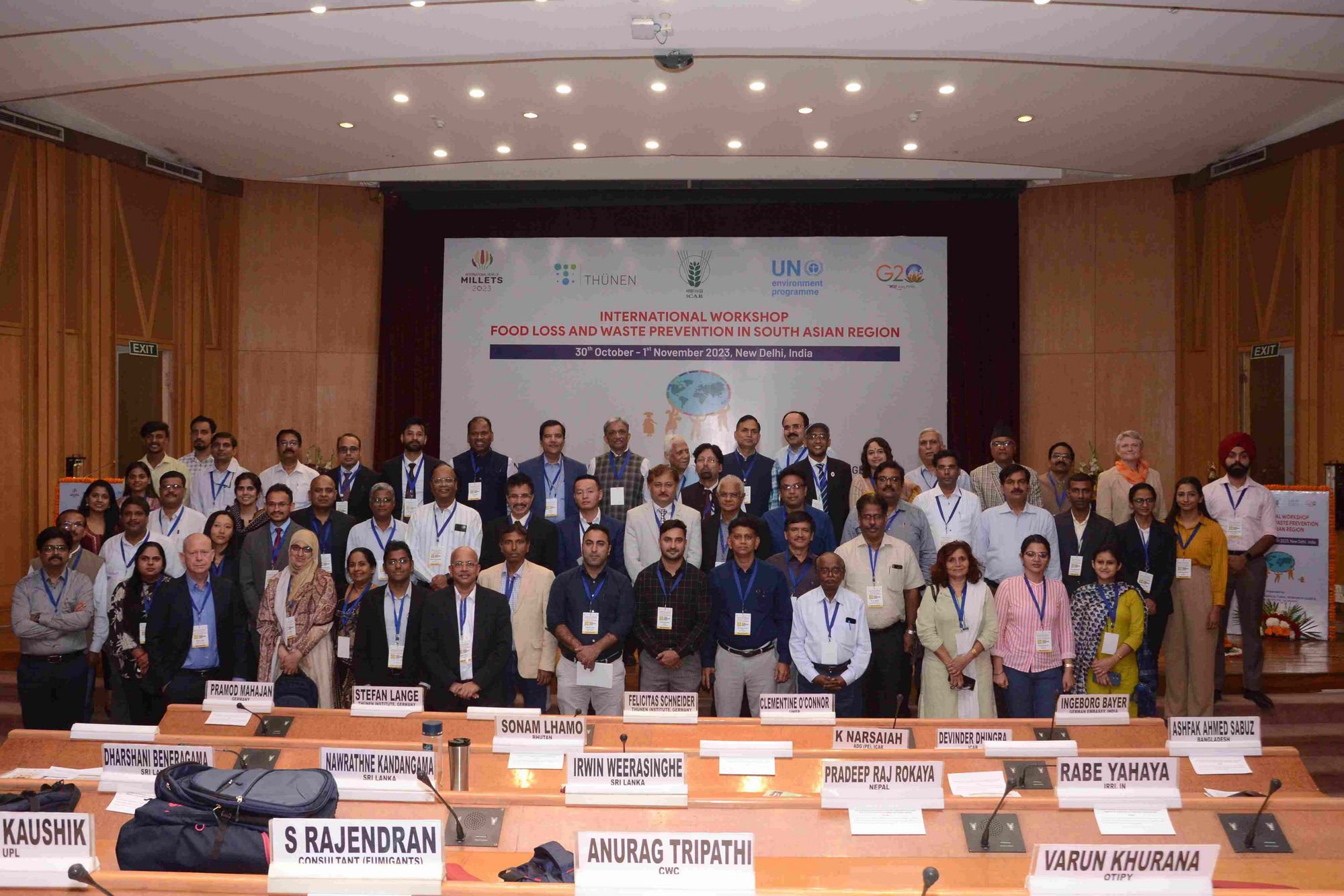 Group photo of the workshop participants at the second day.