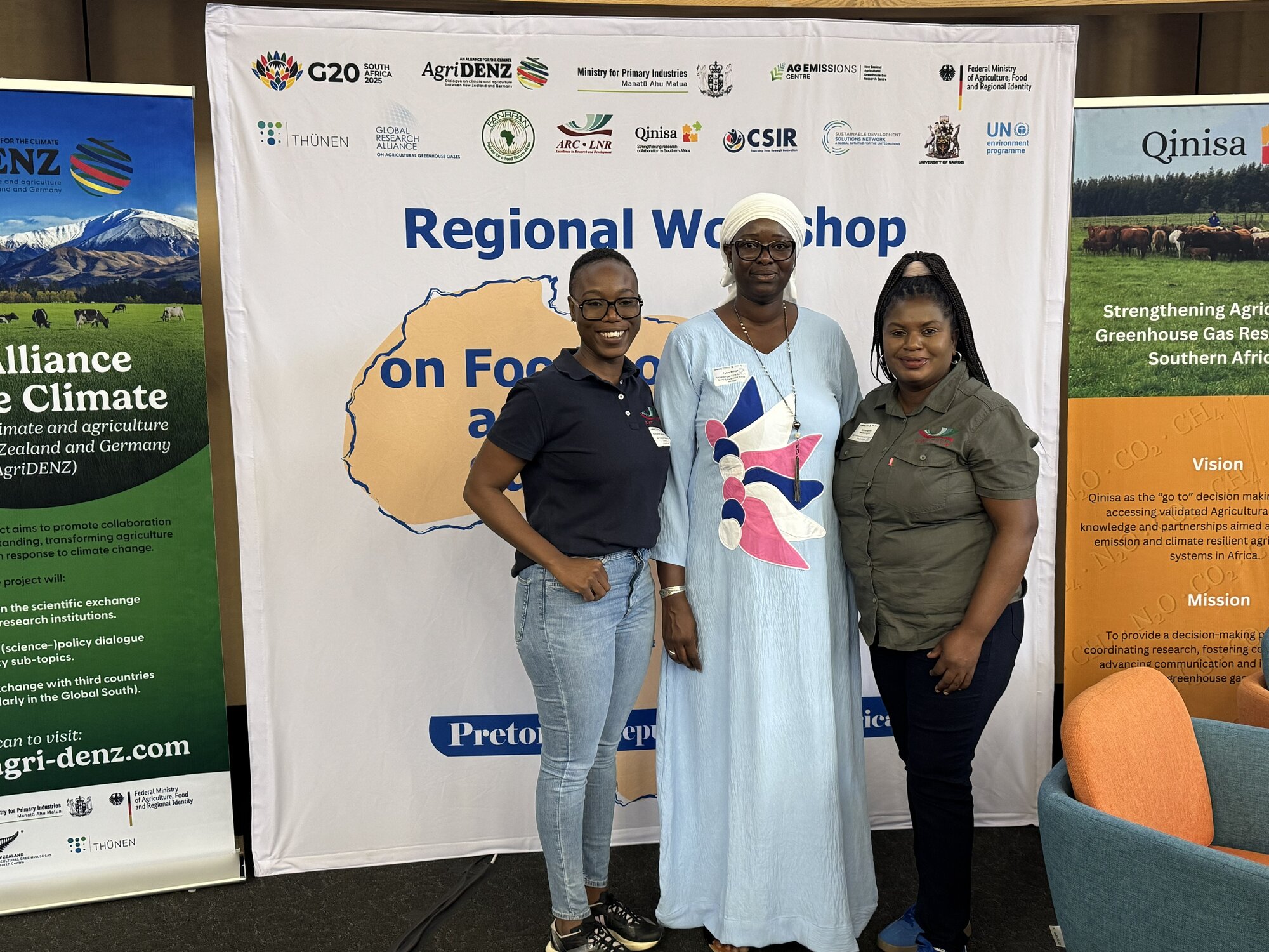 Group photo with participants of the workshop