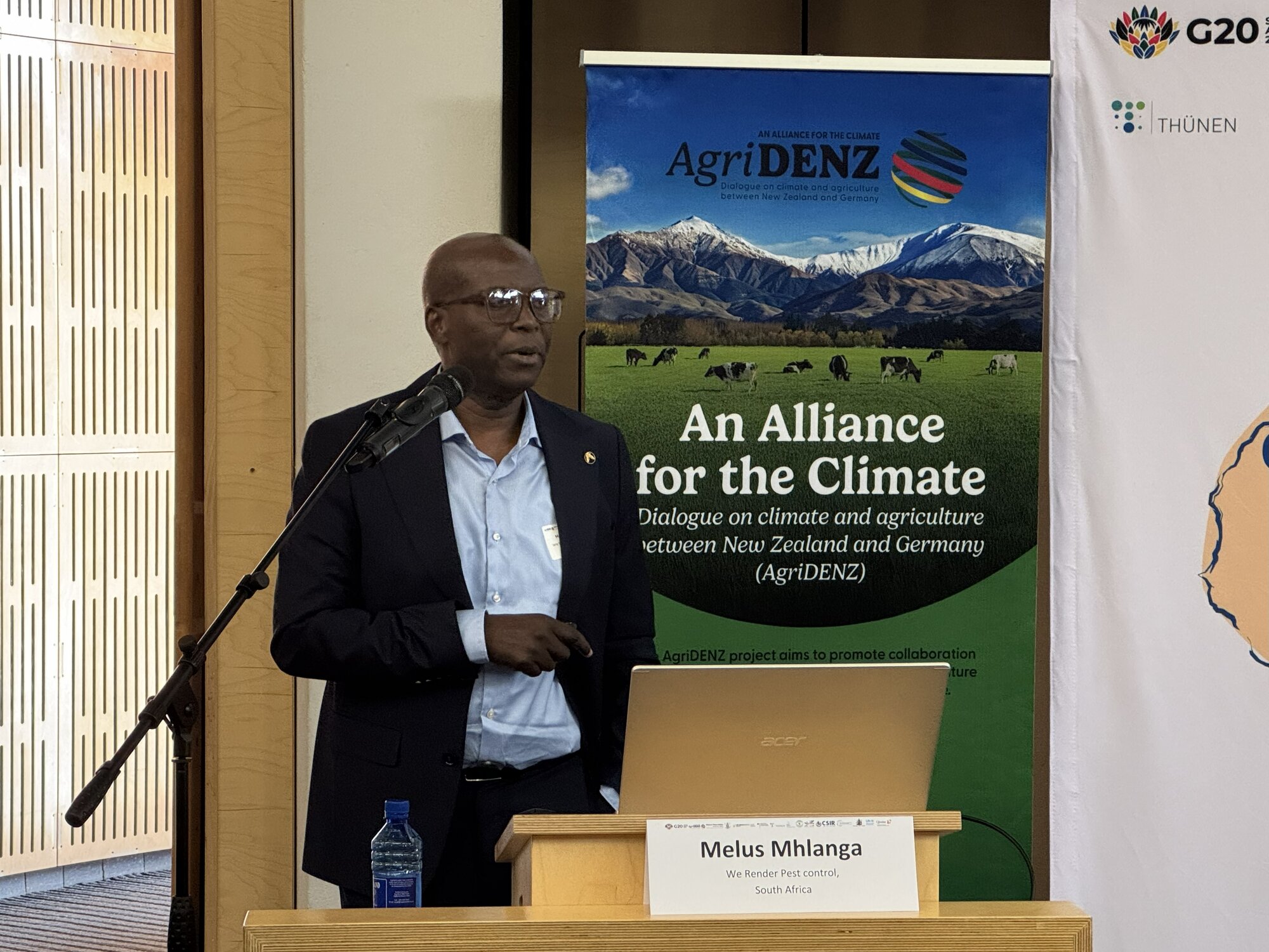 Melusi Mhlanga (We Render Pest control, South Africa) sharing his practical experiences