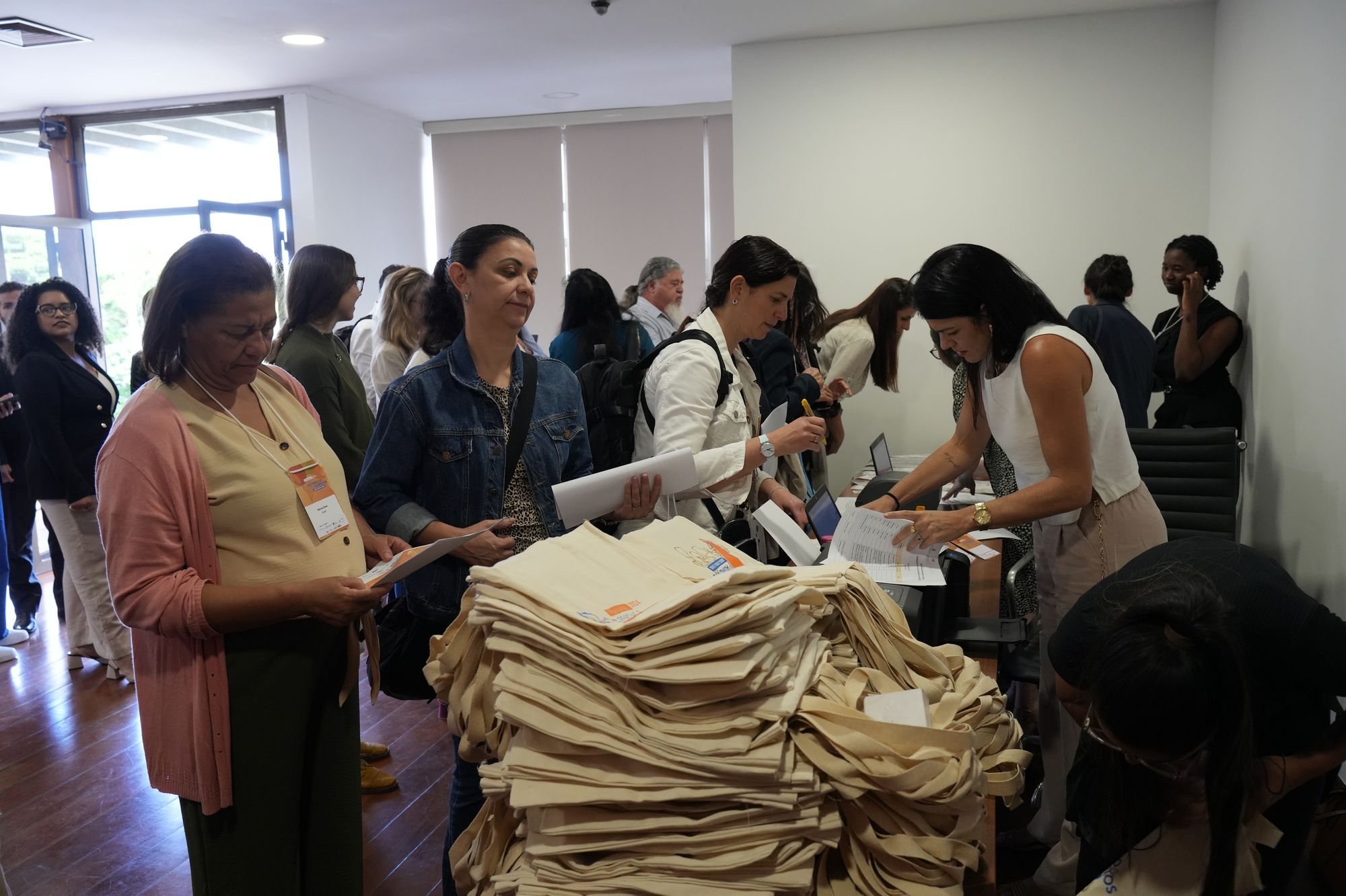 Registration process and hand out of workshop bags on the first day of the workshop.