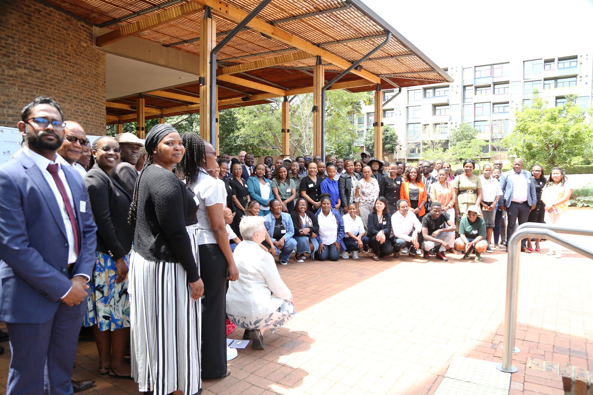 Group photo with all participants