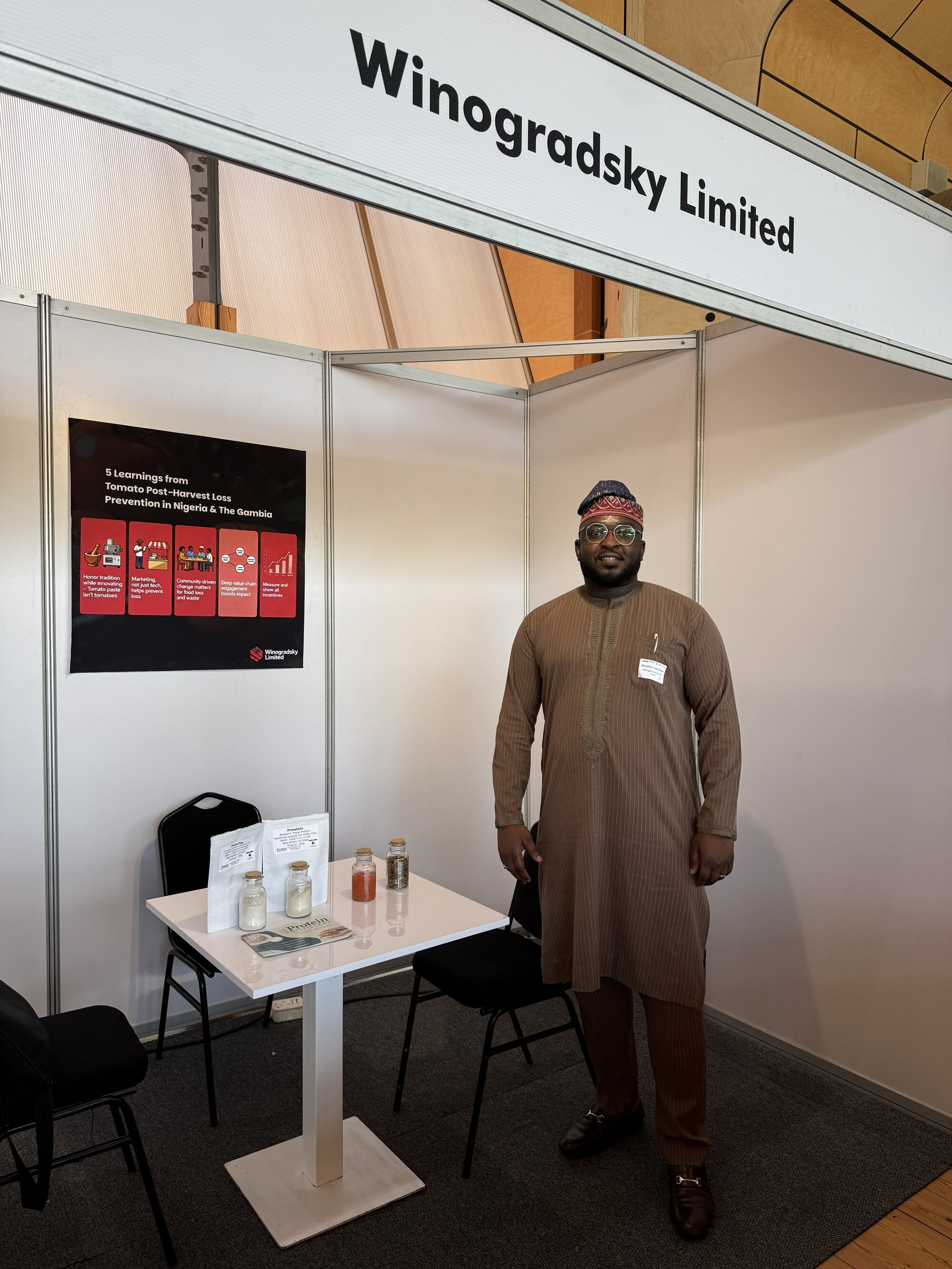 Oluwatosin Abdulsalam (Winogradsky Limited, Nigeria) presenting his exhibition stall